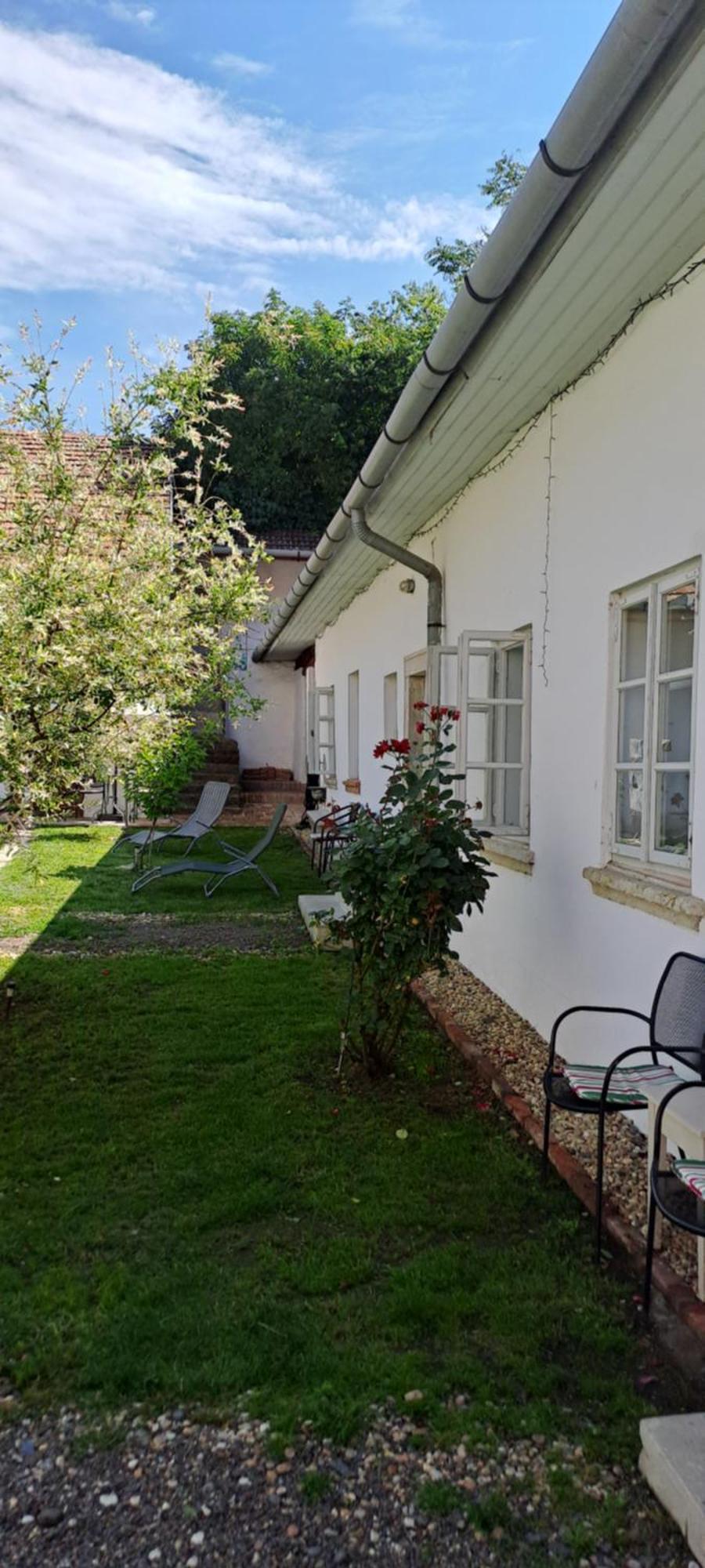 Plitzner Belvarosi Apartmanhaz Eğri Dış mekan fotoğraf