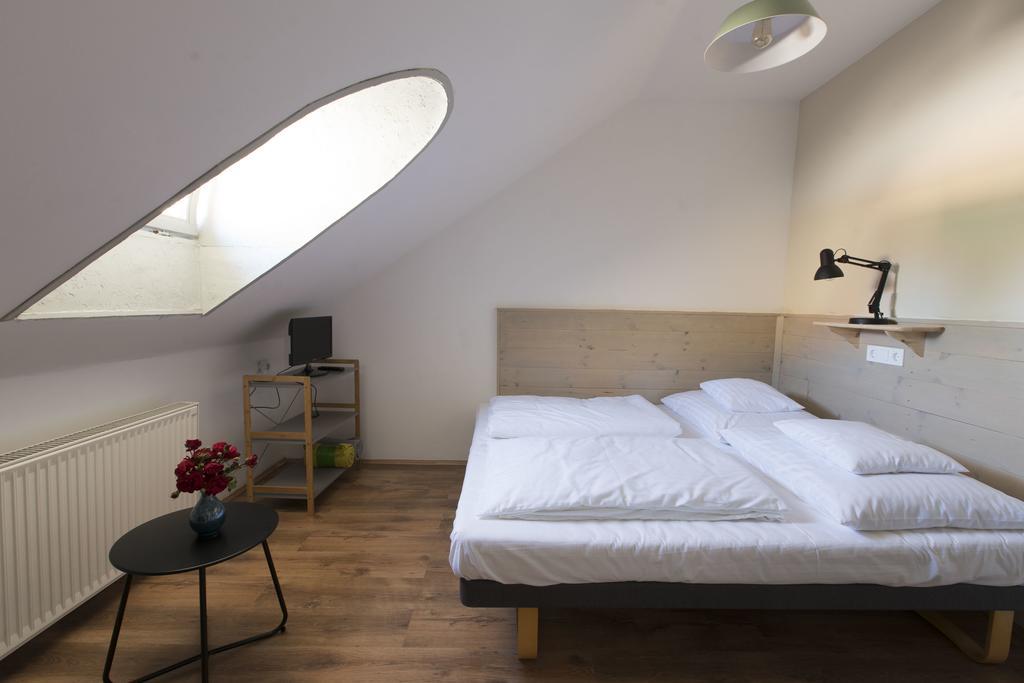 Plitzner Belvarosi Apartmanhaz Eğri Dış mekan fotoğraf
